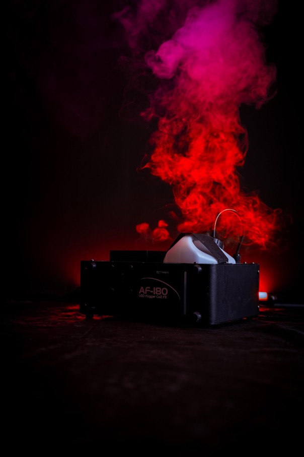 Machine à brouillard avec LED